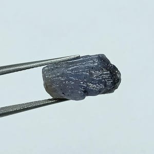 Raw Tanzanite Gemstone: 9mm, 9 Carat Rough Crystal from Tanzania