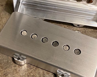 Aluminium pick-uphoezen in Jazzmaster-stijl... Op maat, CNC-gefreesd... Gemaakt in de VS