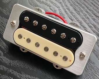 Open humbucker-gemonteerde pick-upcover... compatibel met Jazzmaster-stijl: op maat gemaakt CNC-gefreesd aluminium.