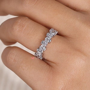 Rund und im Marquise-Schliff hergestellter Diamantring, Jahrestagsring aus 585 Weißgold für Sie, Multi-Stein-Band, 3/4 Ewigkeit