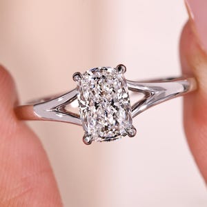 Split Shank Cushion Cut 1ct Lab Grown Diamond Ring - White Gold