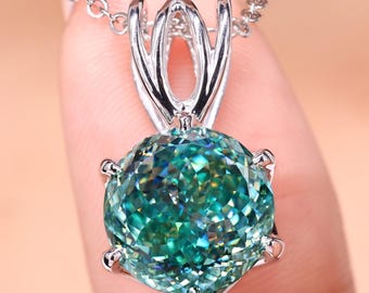 Colgante de moissanita azul cian de 7 quilates con corte portugués - Estilo celta para mujer