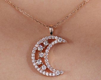Colgante de media luna de moissanita: joyería de oro rosa de 14 quilates para uso diario