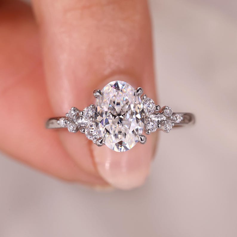 Snowdrift 1.30 CT Oval Cut Engagement Ring, Colorless Moissanite ...