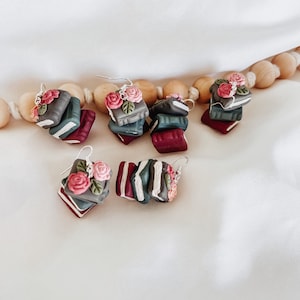 Boekoorbellen polymeerklei, stapel bloemen, cadeau voor leraar