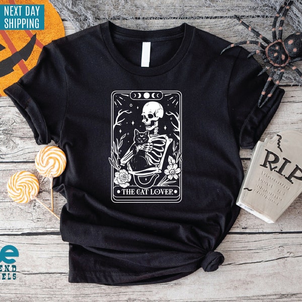 La chemise de tarot amoureux des chats | Chemise de carte de tarot | Chemise squelette et chat | Cadeau pour les amoureux des chats | Chemise de dame de chat | Tee-shirt drôle de carte de tarot