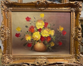 ORIGINAL Oil Painting Beautiful Flowers Signed and in a Beautiful Gold Gilt frame 1980s