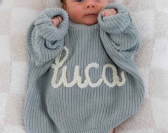 Benutzerdefinierter handbestickter Babynamen-Pullover, personalisierter Baby-Namenspullover, neugeborenes Geschenk für neue Mutter, neugeborenes Geschenk für Baby-Jungen und Mädchen