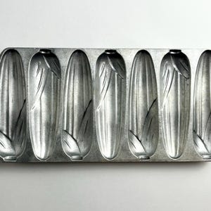 Vintage MCM Nordic Ware Cast Aluminum Cornbread Pan No. 217