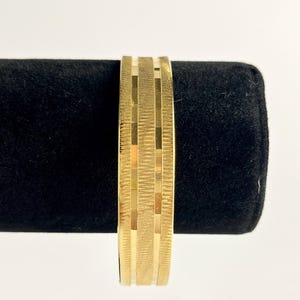 Japanese Gold Bangle - Etsy