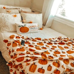 Fall Pumpkins Soft Blanket, Autumn Pumpkin Blanket, Halloween Baby Adult Blanket, Jack O Lantern, Aesthetic Fall Bedding, Spooky Vibes Decor