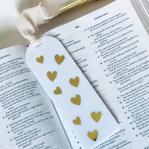 Hearts Bookmark | Aesthetic Bookmark with Ribbon | Acrylic Bookmark Gift | Bookmark for Her | Reader Gift | Book Lover