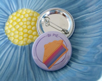 bi pie - button pin 37mm by Irono Yami