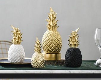 Gold pineapple ornament / White,black or gold / Pineapple ornament/Gold sculpture/Retro ornament / Pineapple sculpture / fruit ornament