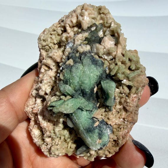 Green Heulandite Specimen – Natural Zeolite Mineral – Crystal Cluster | Unique Crystal Cluster