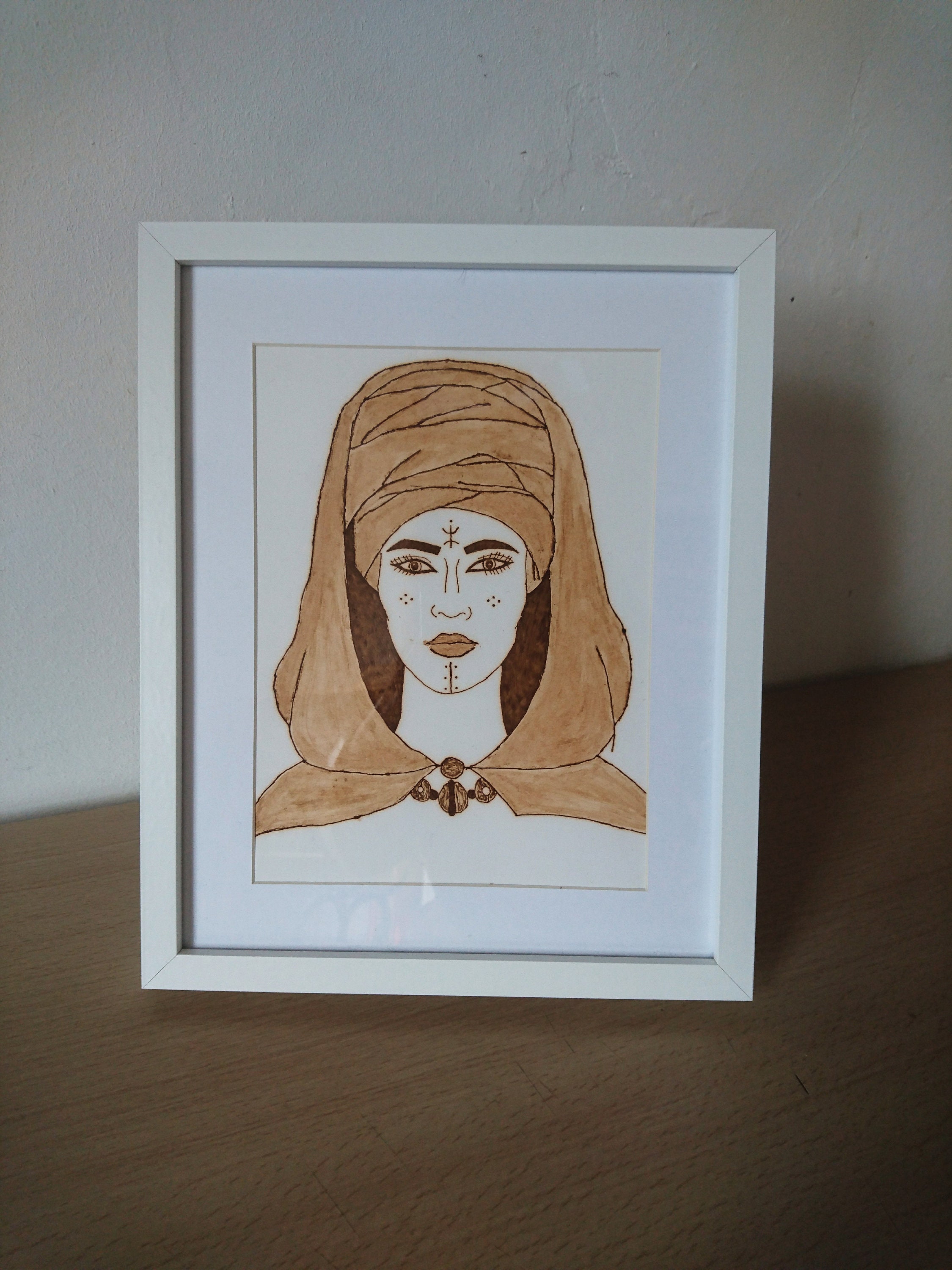 Tableau Fait-Main Illustré Au Henné | Portrait Femme Berbère Amazighe Fabrication Artisanale