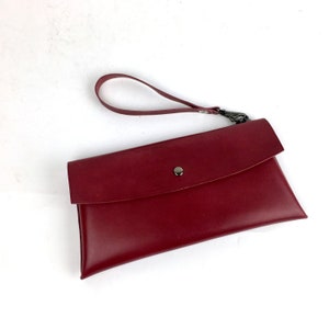 Cartera sobre de cuero vachetta italiano Valdibrana Concerie burdeos