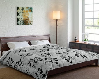 Disney Comforter / Retro Mickey and Minnie / White with Black / Disney Inspired Blanket / Bedroom Decor / Home Decor