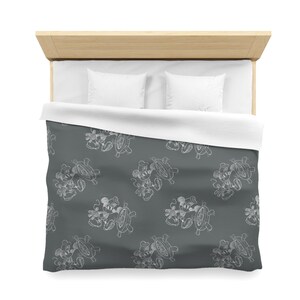 Copripiumino in microfibra grigio scuro / Steamboat Willie / Ispirato a Disney / Collezione camera da letto / Topolino / Decorazioni per la casa