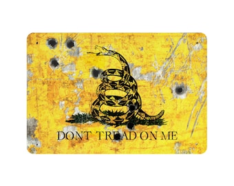 Gadsden Flag on Distressed Metal with Bullet Hole Don’t tread on Me Print on Metal, Pro 2A Gifts