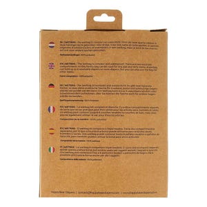 Puede incluir: Caja de cart&oacute;n marr&oacute;n con texto multiling&uuml;e que describe una bolsa impermeable. La bolsa es compacta, impermeable y tiene dos compartimentos. Puede contener hasta 6 pa&ntilde;ales lavables u otros art&iacute;culos. Composici&oacute;n del tejido: 100% poli&eacute;ster.