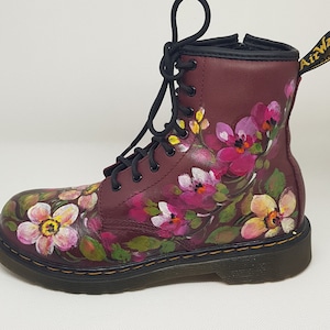 Dr. Martens vintage hand painted "Maastricht"