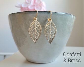 Golden leaf earrings, earrings with gold-plated leaf pendant and stainless steel leverback