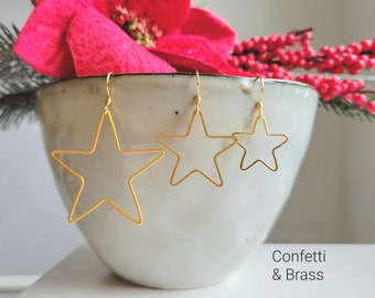 Goldene Stern Ohrringe, Weihnachtsohrringe mit Edelstahl Ohrhaken