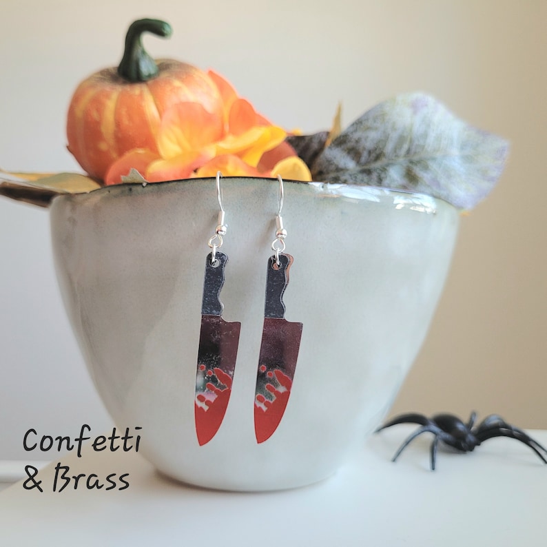 Halloween Ohrringe Blutiges Messer Anhänger Scream mit versilberten Edelstahl Ohrhaken afbeelding 1