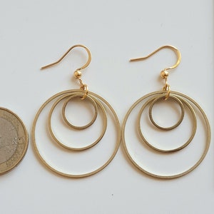 Earrings with 3 golden stainless steel rings and stainless steel ear hooks image 10