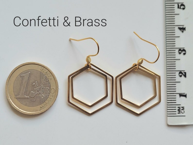 Goldene Hexagon Ohrringe und Edelstahl Ohrhaken Bild 8