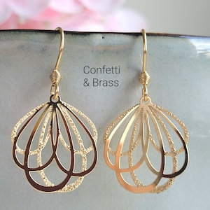 Gold-plated stainless steel earrings with petal pendant and stainless steel ear hooks image 7