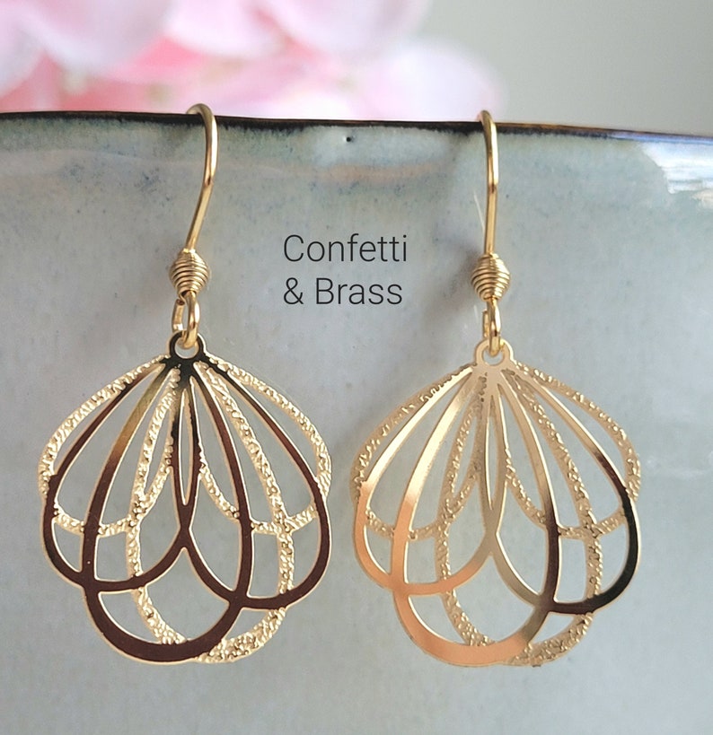 Gold-plated stainless steel earrings with petal pendant and stainless steel ear hooks image 7