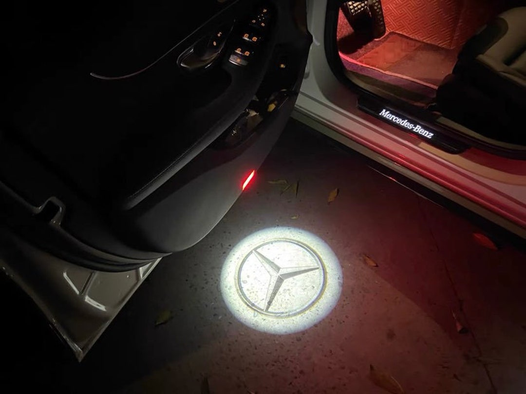 2X Auto-LED-Tür-Licht-Projektoren Logo Puddle freundlicher Nanoglass Kit  für Mercedes Benz-Klasse Ultra Bright Kit Dieses Bild verblasst NIE -  .de