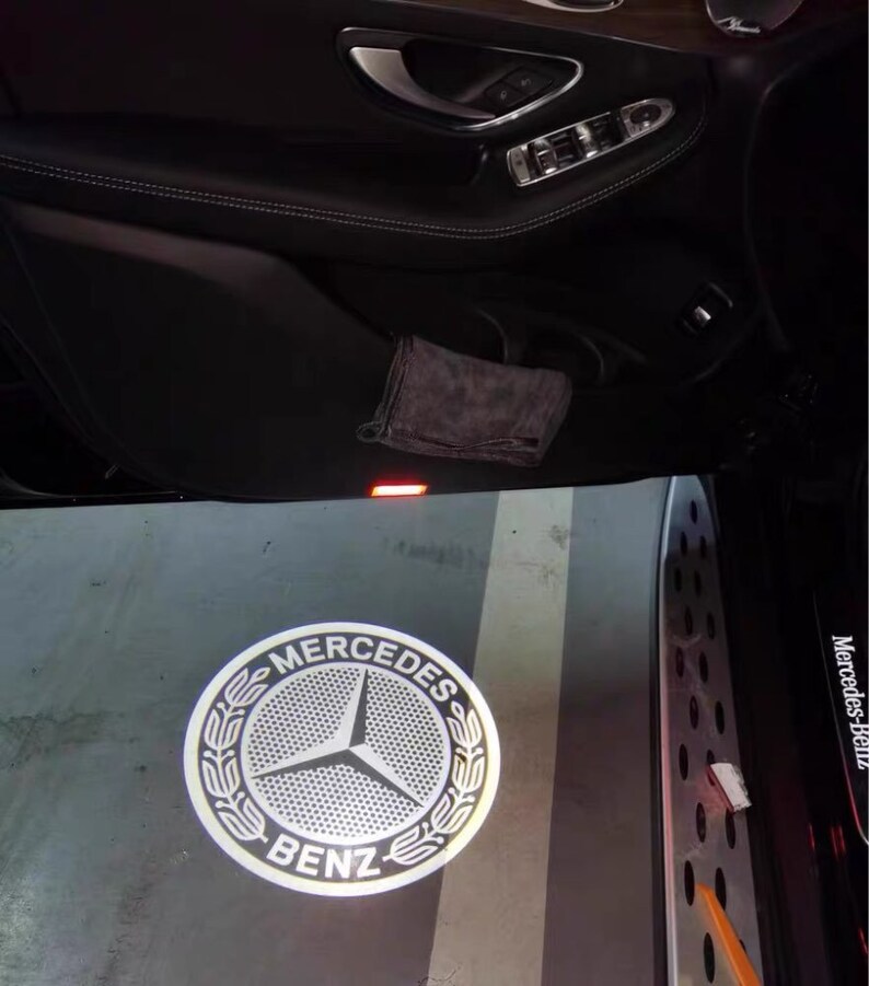 2 X projecteurs de lumière de porte de voiture à LED, kit de courtoisie en nanoverre de flaque d'eau de logo pour la classe Mercedes Benz Kit ultra lumineux Cette image ne s'estompe JAMAIS image 9