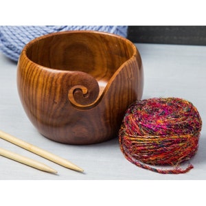 Wooden Yarn Storage Bowl With Carved Holes Drills and Set Of-15 3.5mm to 25mm  Crochet Hooks Set Pure Wood Knitting Crochet Accessories 