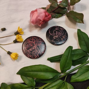 Akira Buttons / Badges