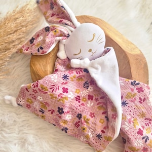 Doudou Rabbit swaddle, double floral gauze and smooth minky to personalize