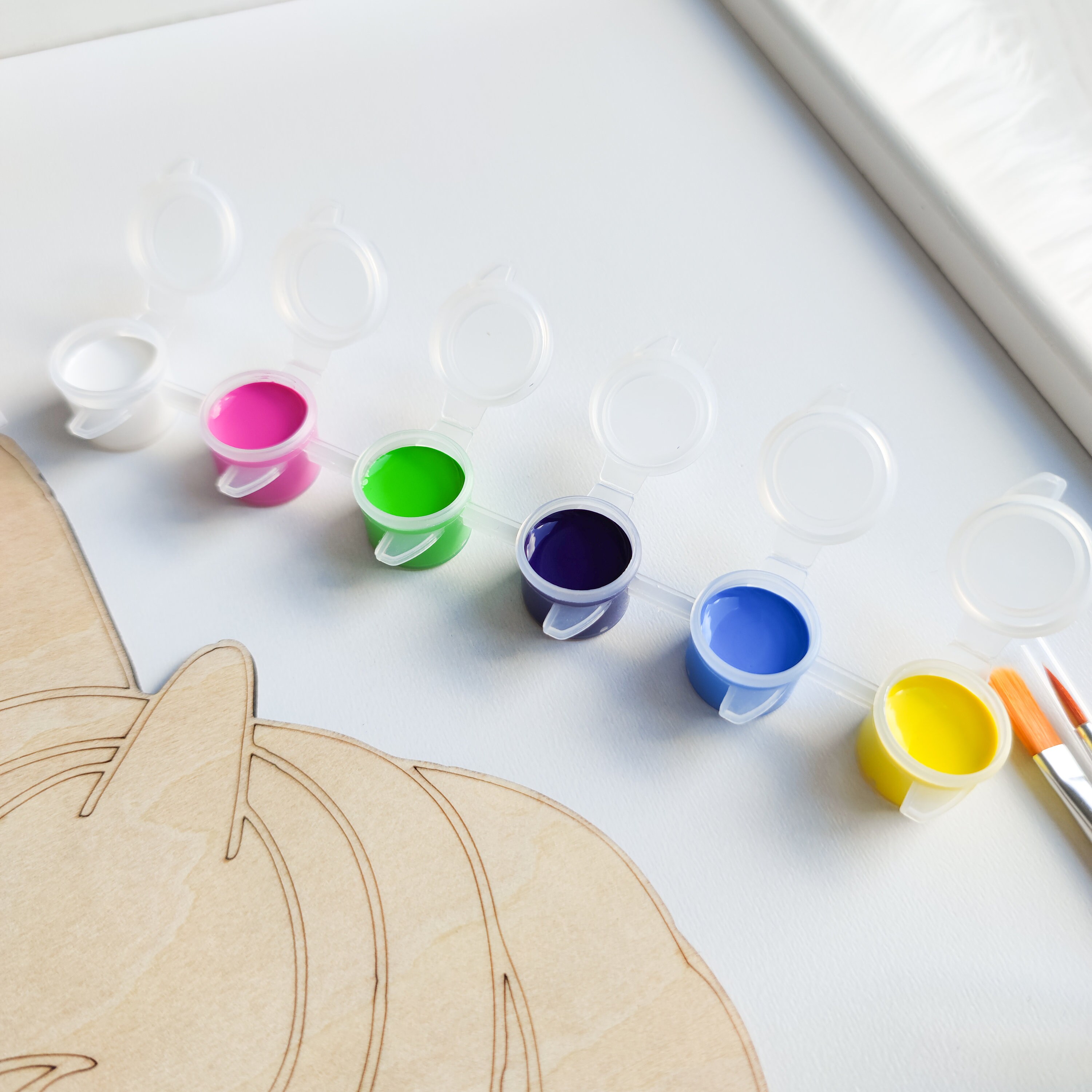 JOKILY Juego de manualidades de unicornio, 55 piezas, caballos, manualidades de madera, para niños, cumpleaños infantiles, juego de manualidades de madera con 12 lápices de colores y 3 pegatinas de