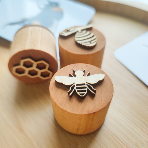 Wooden honey bee stamp set: bee, honeycomb and beehive. Play-doh tools for homeschool lessons.