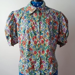 VINTAGE SUMMER BLOUSE | Land Girl Blouse for Women | Size 10 Vintage Style 1940 Clothing | Floral Blouse | Vintage Cotton Blouse