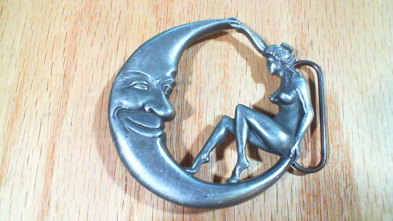 Winking Moon Nude Woman Belt Buckle Boho Hippy Vintage 1979 1970s Bergamot USA 1979 NUDE WOMAN WINKING MOON BERGAMOT BRASS WORKS BUCKLE  main image 3