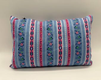 Pine cushion 20x30 in blue with pink and zipper - filled with Tyrolean pine shavings - optionally with 5ml organic pine oil