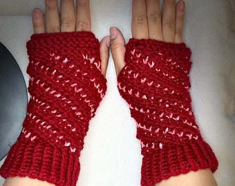 Spiral fingerless mittens with thumb holes