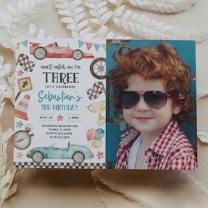 MODIFIABLE Je ne peux pas m&#39;attraper, j&#39;ai trois ans, invitation à thème voiture de course pour garçon, 3e anniversaire, invitation rapide et trois modèle bricolage imprimable numérique B412