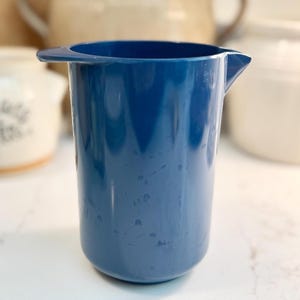 Rosti Denmark Melamine Pitcher: Royal Blue Mid-Century Kitchen Decor