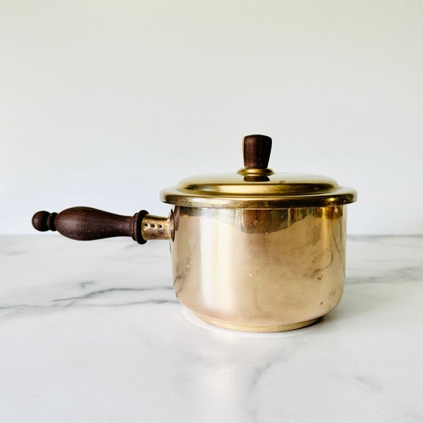 Vintage Brass Saucepan with Lid. Sauce Pot with Wooden Handle. Vintage Cookware