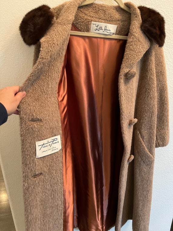 Manteau Vintage Des Années 1960 Lillian's - Laine Bouclée, Col En Fourrure, Taille L/XL, Crème