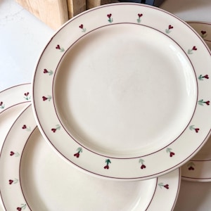 Provincial Posy by Hartstone Dinner Plate, Hand Painted USA Stoneware, Red Heart Flowers