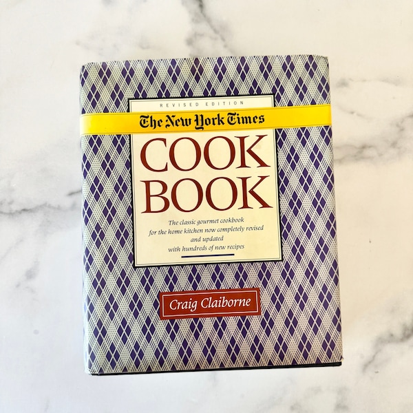 1990 The New York Times Cook Book by Craig Claiborne. Vintage Hardback Cookbook with Dust Jacket. Collectible